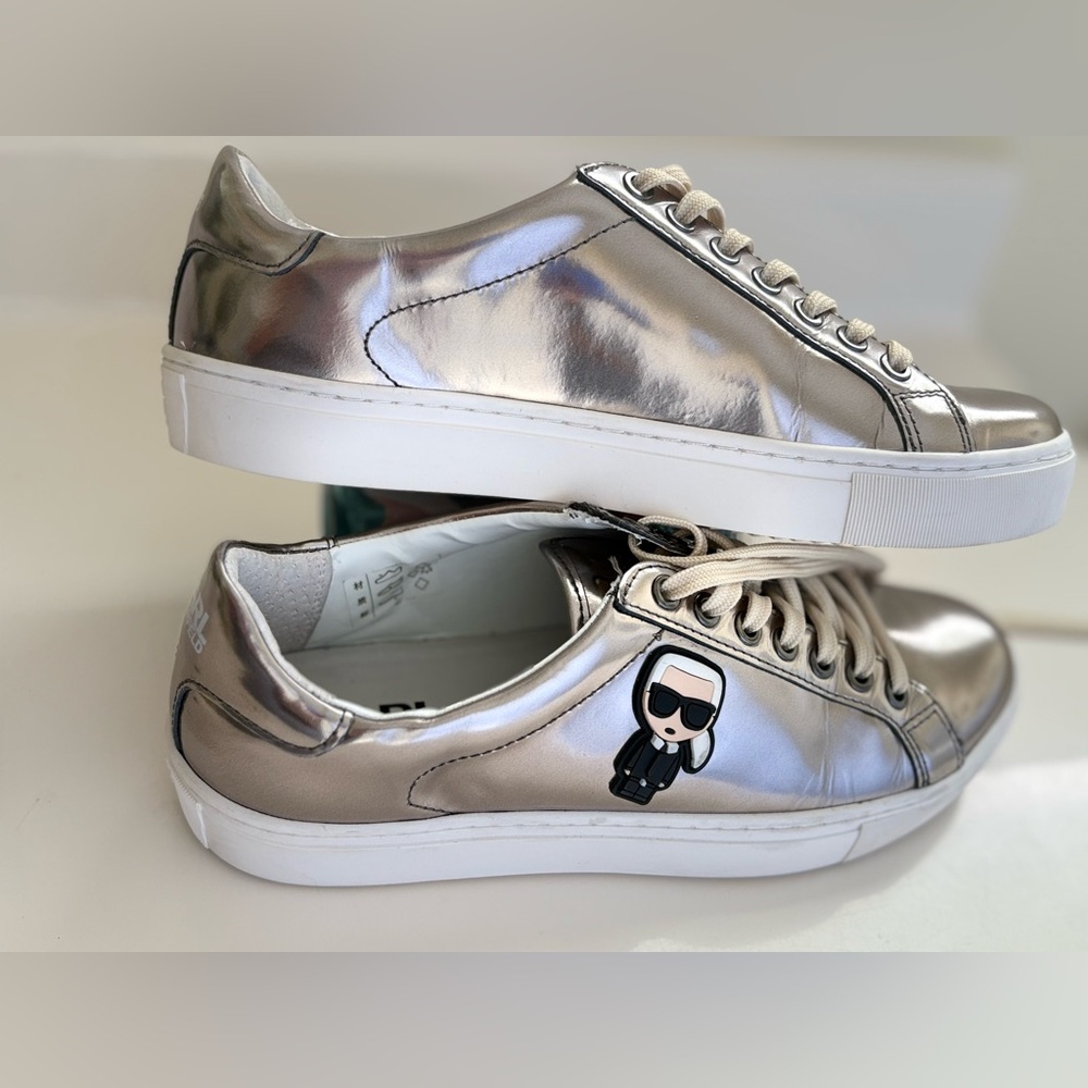 Karl Lagerfeld Metallic Silver Lace Up Sneakers with Icon Patch in size 8!